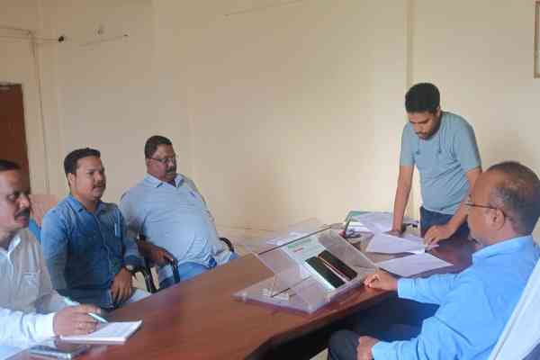 Chaibasa:  जगन्नाथपुर के 233 मतदान केंद्रों पर 1200 से अधिक वोटर, बूथों की संख्या बढ़ेगी- एसडीओ