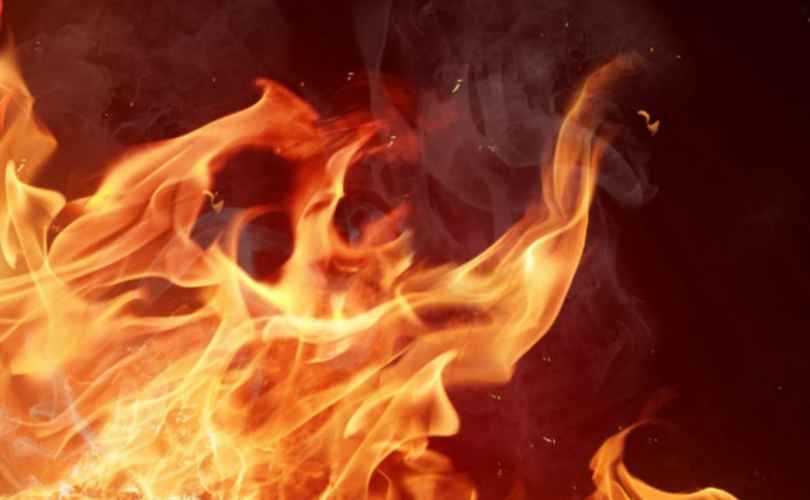 Baharagoda: अलाव तापते समय साड़ी में लगी आग, पाठपुर गांव में महिला गंभीर रूप से झुलसी