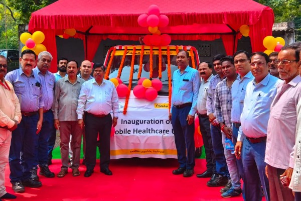 Jadugoda :  साउथ वेस्ट माइनिंग लिमिटेड ने क्षेत्र को समर्पित किया मोबाइल केयर स्वास्थ्य सेवा