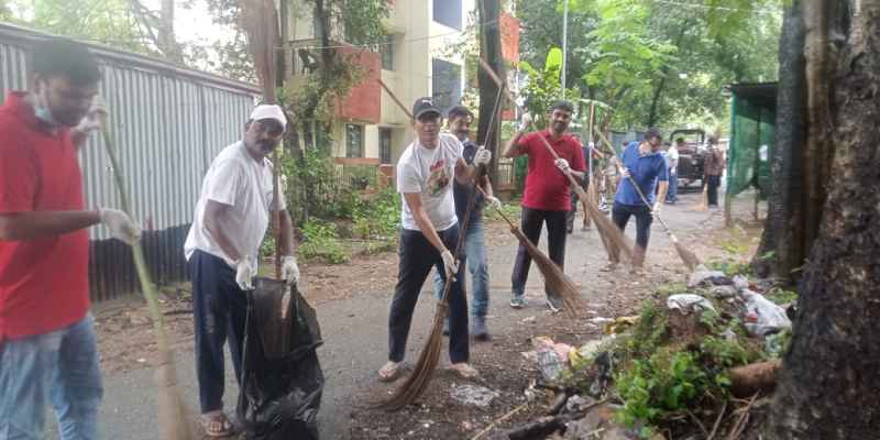 Jadugoda: यूसिल की नरवापहाड़ यूरेनियम प्रोजेक्ट की आवासीय कॉलोनी में चलाया गया स्वच्छता अभियान