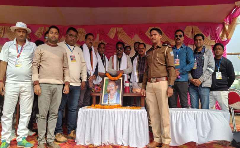 Baharagoda: अशोक बाला मेमोरियल वॉलीबॉल टूर्नामेंट का शानदार आगाज, 16 टीमें दिखा रहीं दम