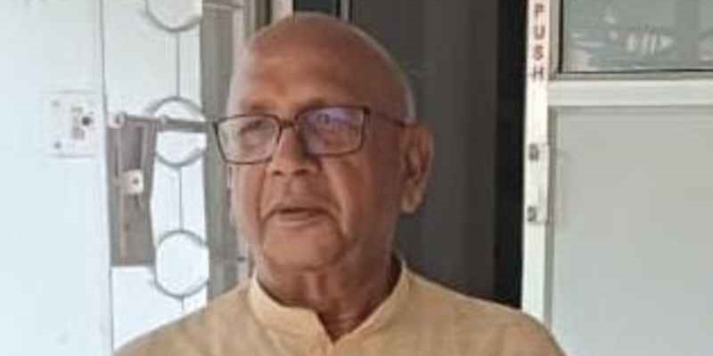 Jamshedpur:  सरयू राय करेंगे तीन अक्टूबर को आनंद सिंह की किताब ‘समय के साथ’ का लोकार्पण