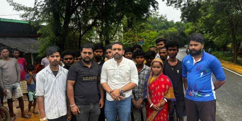 Bahragoda: गुजरात में बंधक बनाए गए 13 श्रमिक सुरक्षित लौटे, हेमंत सोरेन की पहल ने दिलाई आजादी