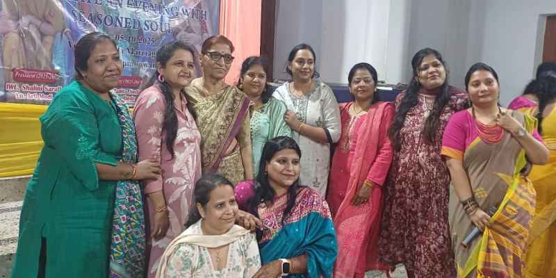 Chaibasa:  इनर व्हील क्लब व लायंस क्लब चाईबासा लावण्या ने किया संगठित रूप से मिलन समारोह का आयोजन