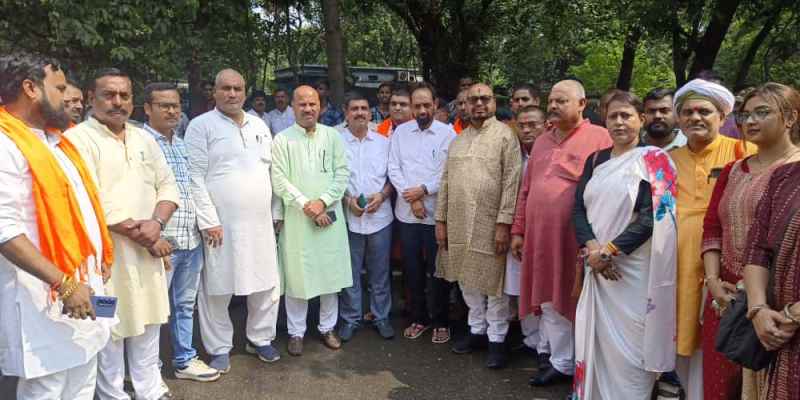 Jamshedpur:  डीसी से विहिप के अरुण सिंह को सुरक्षा देने की मांग, मिली थी जान से मारने की धमकी