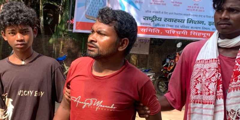 Manoharpur: कीटनाशक दवा पीने से युवक की तबियत बिगड़ी, अस्पताल में हुआ इलाज