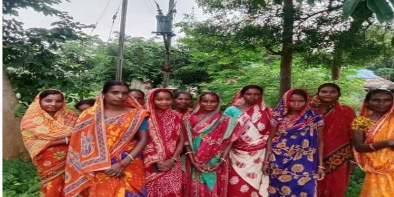 Bahragoda:  ट्रांसफार्मर खराब होने से एक सप्ताह से अंधेरे में नाकदोहा गोप टोला, जनजीवन प्रभावित