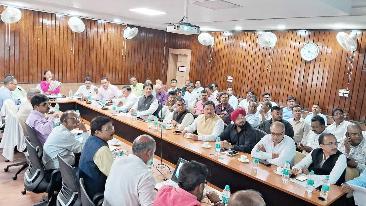 कृषि मंडियों की बदहाल व्यवस्था पर मंत्री ने जताई नाराजगी, सुधार के निर्देश