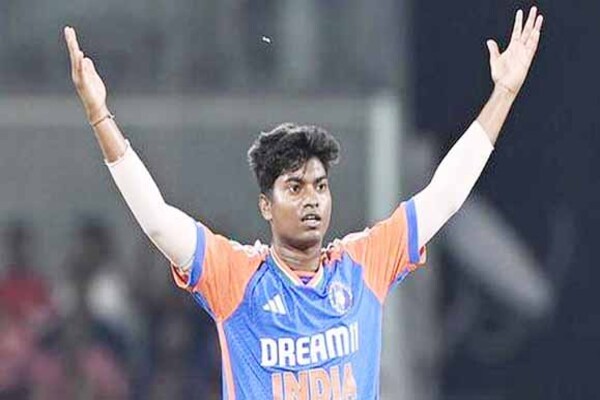 RCB को झटका, इंजरी के कारण पूजा वस्त्राकर दो सप्ताह के लिए बाहर