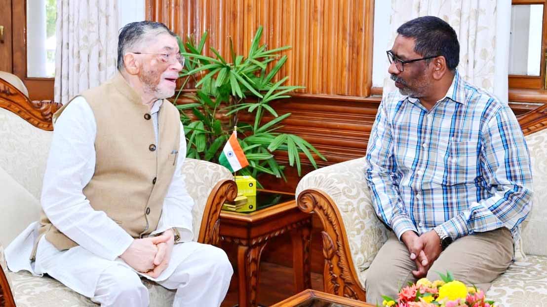 राज्य स्थापना दिवस समारोह के लिए सीएम ने राज्यपाल को दिया न्योता