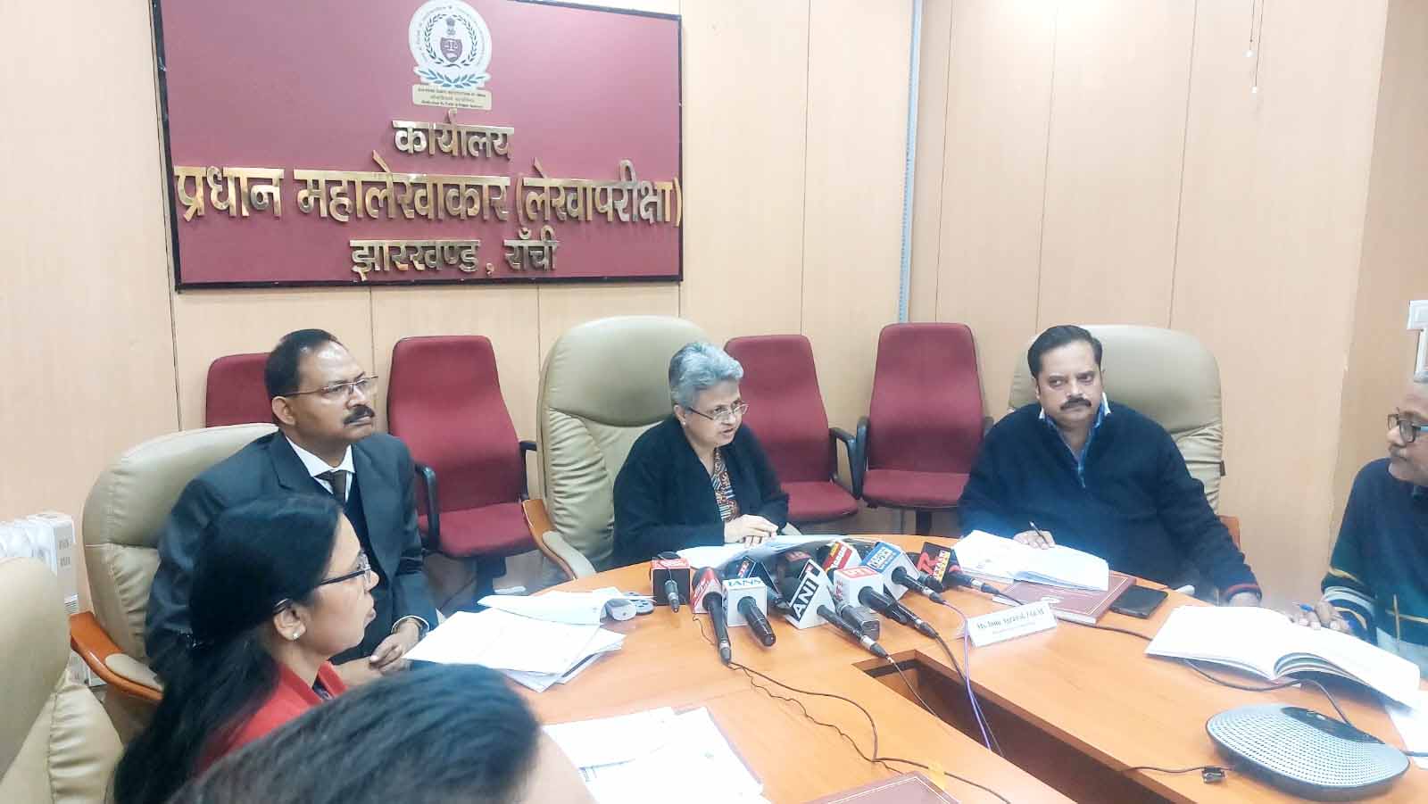 CAG की रिपोर्ट से बड़ा खुलासा: झारखंड में लघु खनिज प्रबंधन में भारी अनियमितताएं
