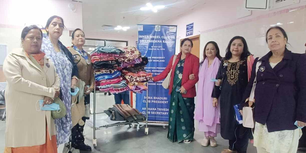 इनर व्हील डे पर रांची में कैंसर मरीजों को कंबल वितरण व थैलेसीमिया पीड़ित बच्चे को आर्थिक मदद