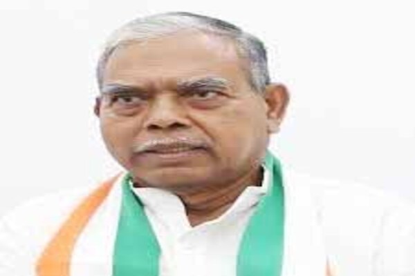 कांग्रेस के राष्ट्रव्यापी आंदोलन से घबराई भाजपा, अब अपने मंत्रियों को झूठ बोलने में लगाई हैः केशव