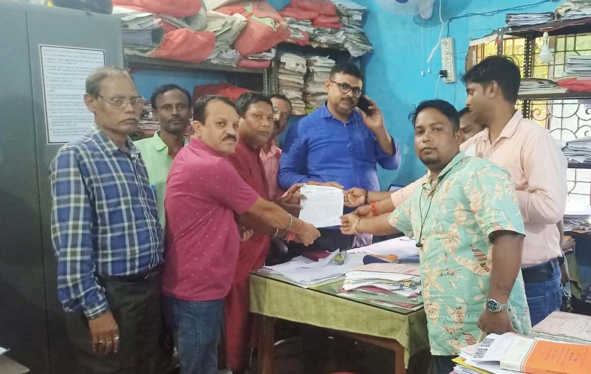 रिम्स निदेशक के अपमान पर आक्रोश, आरोपी की गिरफ्तारी की मांग