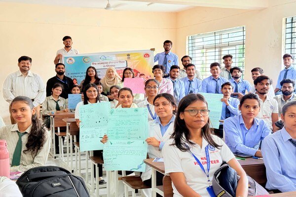 मारवाड़ी कॉलेज रांची में विश्व आत्महत्या रोकथाम दिवस पर व्याख्यान