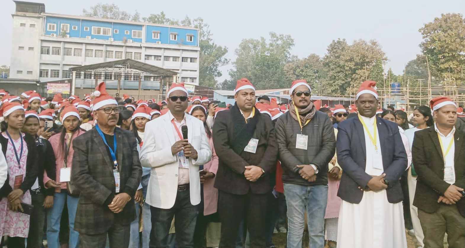 नागपुरी गीत-संगीत, बैंड की धुन व एकता के संदेश के साथ निकली कार्निवल शोभायात्रा