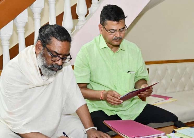 जनहित से जुड़े कार्यों में किसी भी प्रकार की देरी न हो : सीएम
