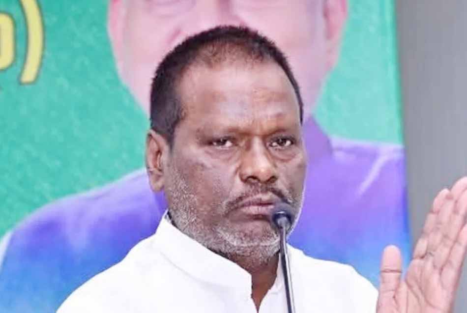 चुनाव से पहले जदयू को झटका, भागलपुर सांसद अजय मंडल ने दिया इस्तीफा
