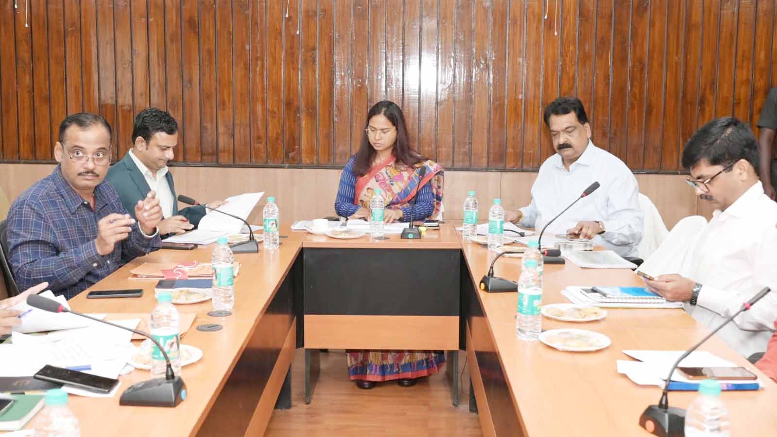 झारखंड में लैंप्स पैक्स को ब्याज मुक्त लोन व बिरसा पक्का चेक डैम योजना की समीक्षा बैठक