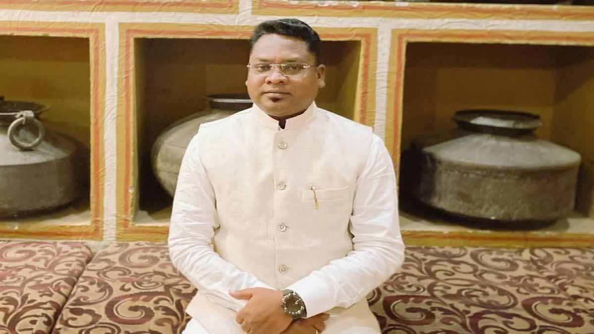 घाटशिला उपचुनावः झामुमो ने सोमेश सोरेन पर जताया भरोसा, रामदास सोरेन के पुत्र होंगे उम्मीदवार