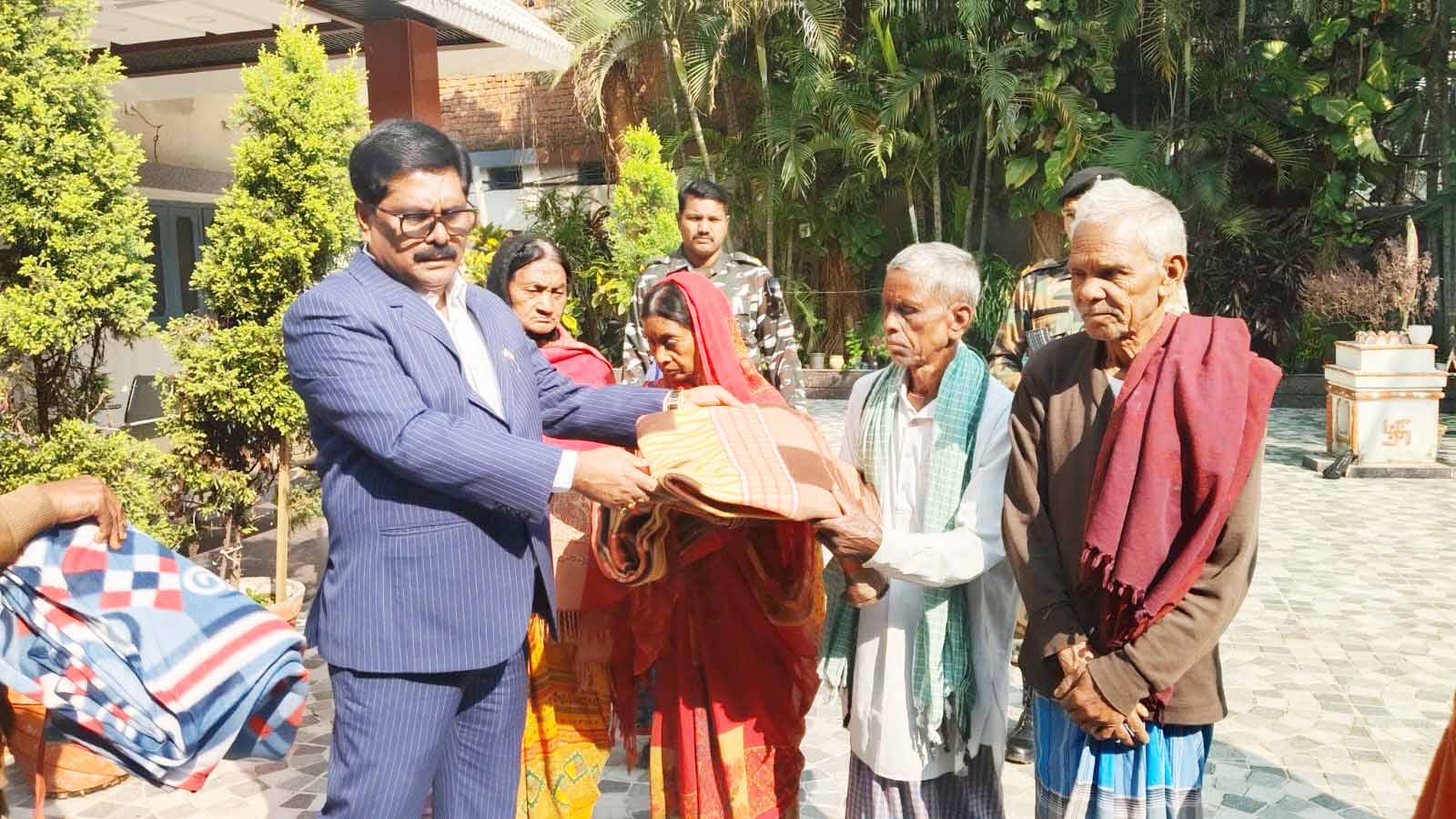 रामगढ़ : जरूरतमंदों की सहायता करना स्व विश्वनाथ महतो की जीवन शैली का हिस्सा था- मंत्री