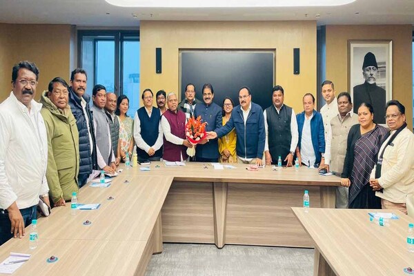 केसी वेणुगोपाल से मिले प्रदेश कांग्रेस के MLA व मंत्री, कहा- हम महागठबंधन के साथ, कोई मतभेद नहीं