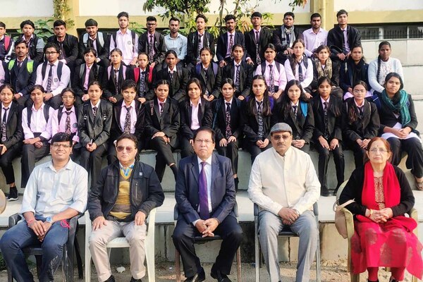 DSPMU के रसायन विज्ञान विभाग में साइबर धोखाधड़ी व वित्तीय प्रबंधन पर सेमिनार