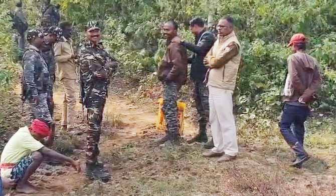 धनबाद:  तोपचांची की पहाड़ियों में मिला मानव कंकाल, फॉरेंसिक जांच शुरू