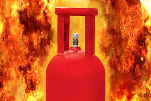 बेंगलुरु: गैस रिसाव हादसे में बिहार के 2 युवकों की मौत, 3 की हालत नाजुक