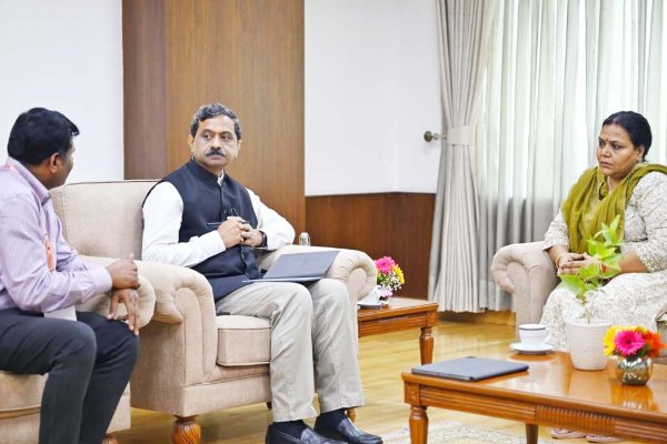 झारखंड के गांवों को लेकर दिल्ली में मीटिंग, केंद्र-राज्य मिलकर करेंगे विकास का काम