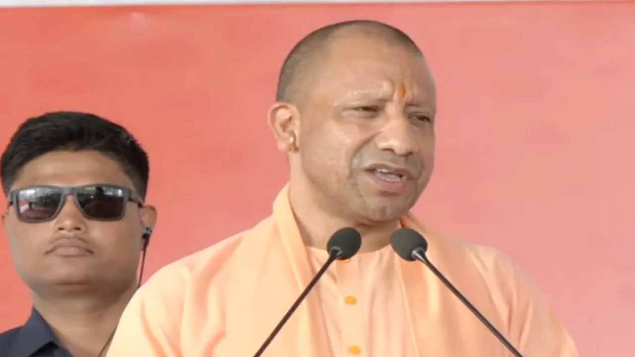 रामकृपाल यादव के नामांकन में दानापुर पहुंचे सीएम योगी, जनसभा को किया संबोधित