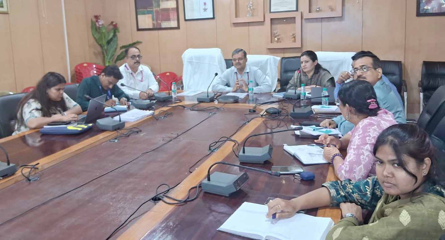 राष्ट्रीय स्वास्थ्य प्राधिकरण के सीईओ ने झारखंड में आयुष्मान भारत योजना की समीक्षा की