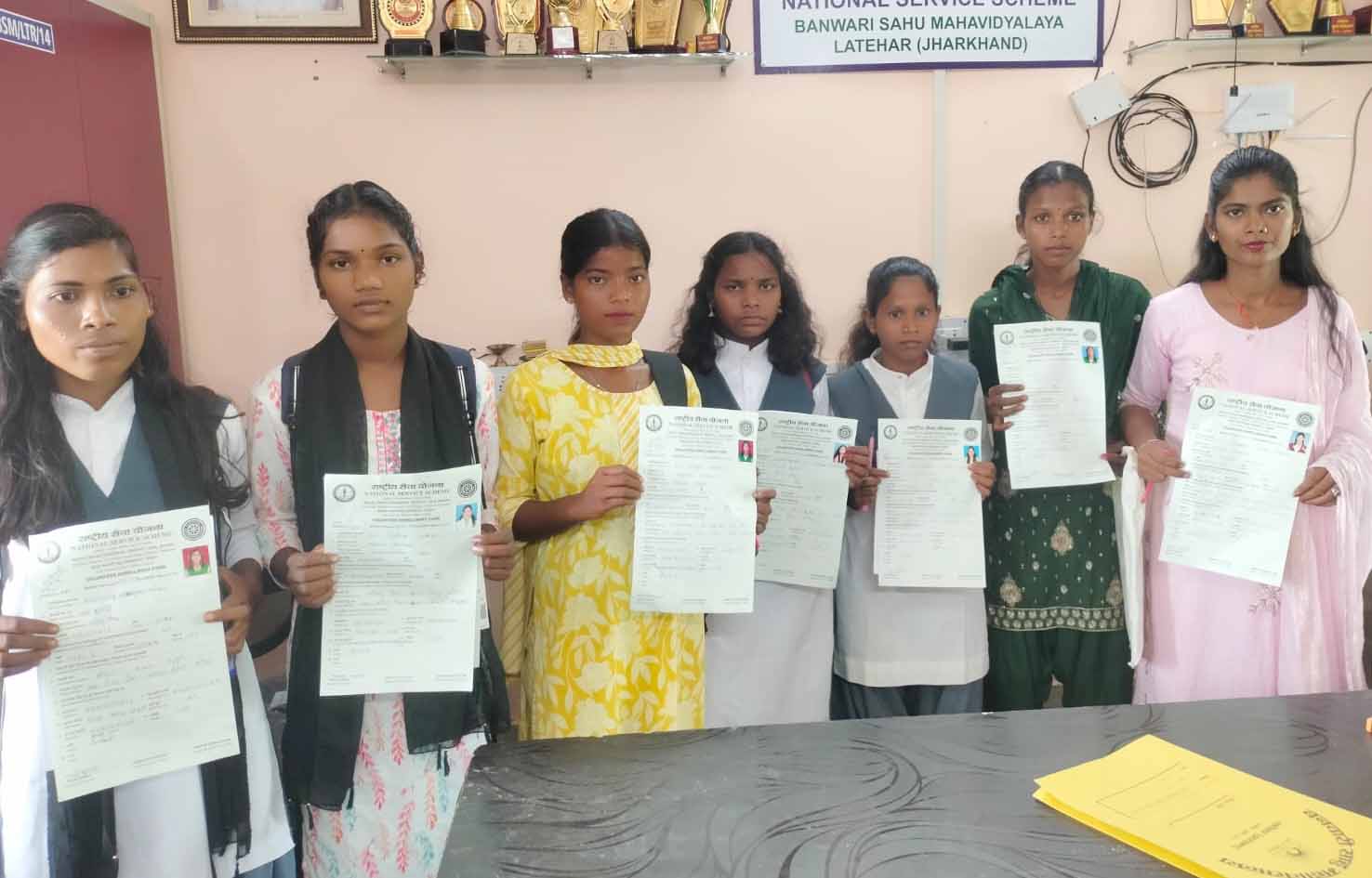 लातेहार : बनवारी साहू कॉलेज के 20 छात्र NSS से जुड़ेंगे