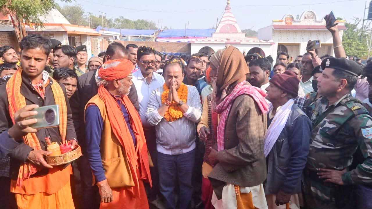 बाबा दुखिया मंदिर झारखंड की अमूल्य धरोहर: इरफान अंसारी