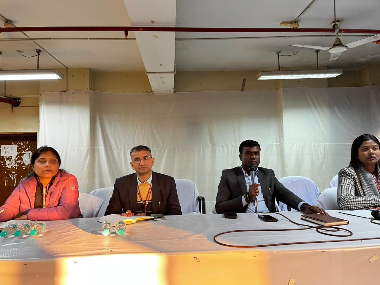 रांची डीसी ने समाहरणालय के कर्मचारियों संग की बैठक, दिए साफ हिदायत