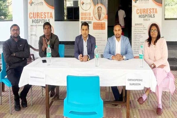 क्यूरेस्टा हेल्थ की सराहनीय पहल, लोहरदगा में सफल कंसल्टेंसी हेल्थ कैंप का आयोजन