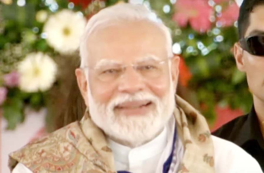 बिहार दौरे पर पहुंचे प्रधानमंत्री मोदी, सोमेश्वर नाथ को नमन कर भोजपुरी में शुरू किया भाषण
