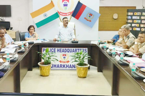 झारखंड में नए आपराधिक कानूनों के लिए गठित छह समितियों के कार्यों की डीजीपी ने की समीक्षा