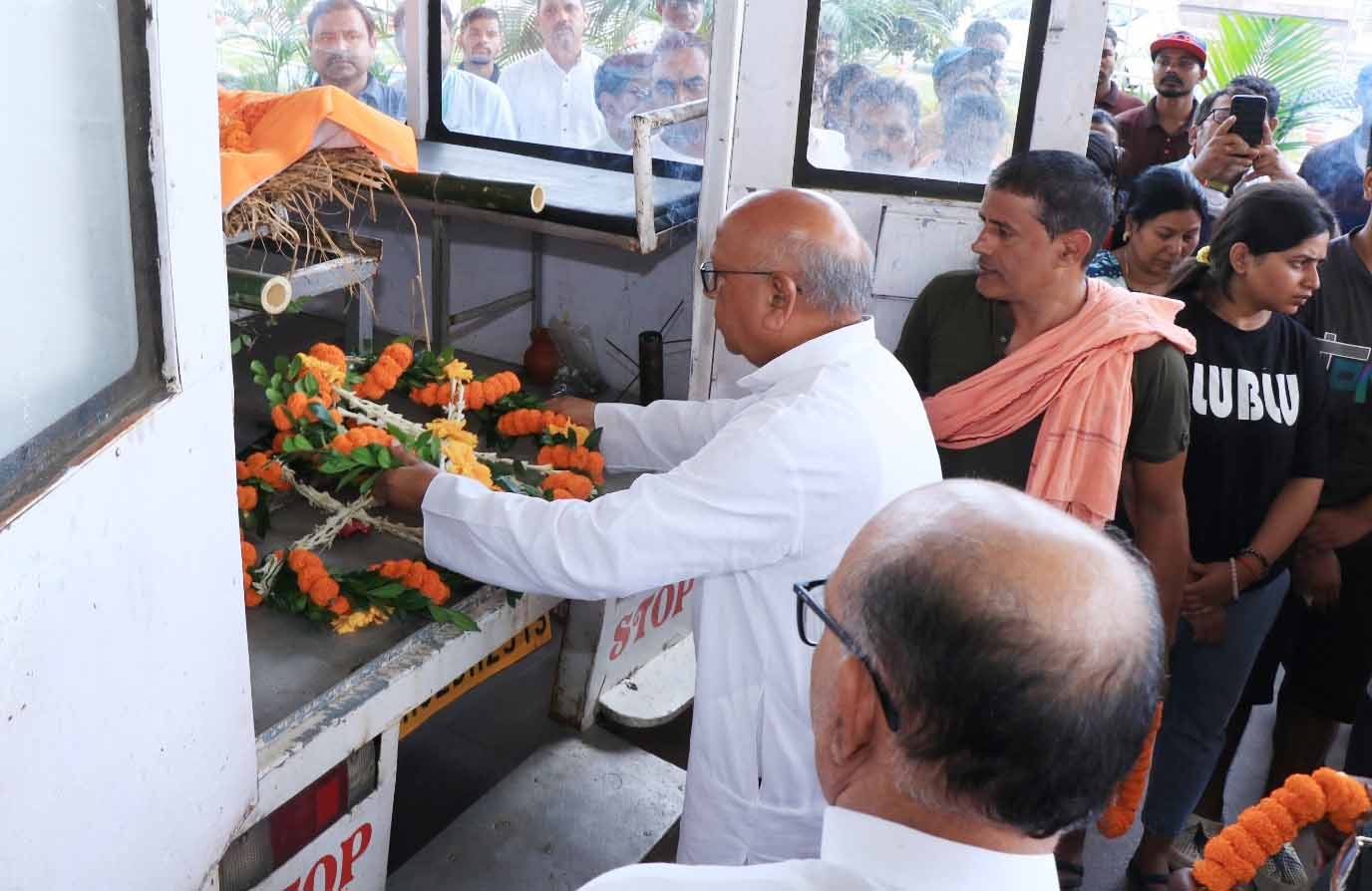 विस के उपसचिव कमलेश दीक्षित के निधन पर शोक व्यक्त किया