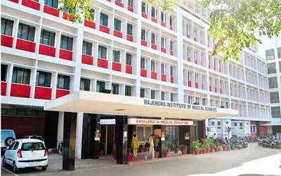 नियुक्ति विवाद पर रिम्स की सफाई, कहा– पारदर्शिता के साथ पूरी की गई भर्ती प्रक्रिया