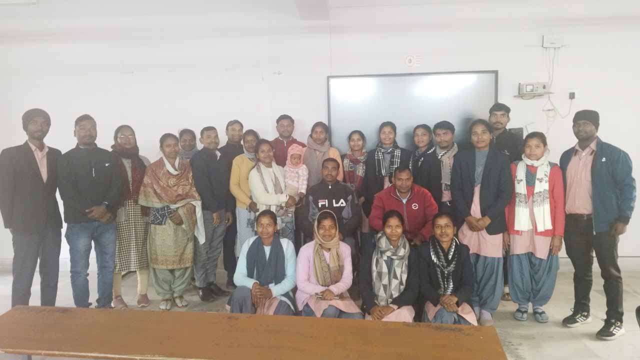 रांची विश्वविद्यालय के कुंड़ुख़ विभाग में एलुमनी मीट मार्च में