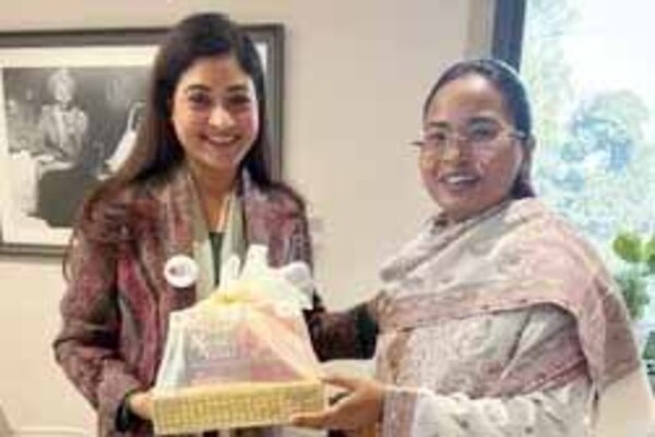 कृषि मंत्री ने दिल्ली में महिला कांग्रेस की राष्ट्रीय अध्यक्ष अलका लांबा से की मुलाकात