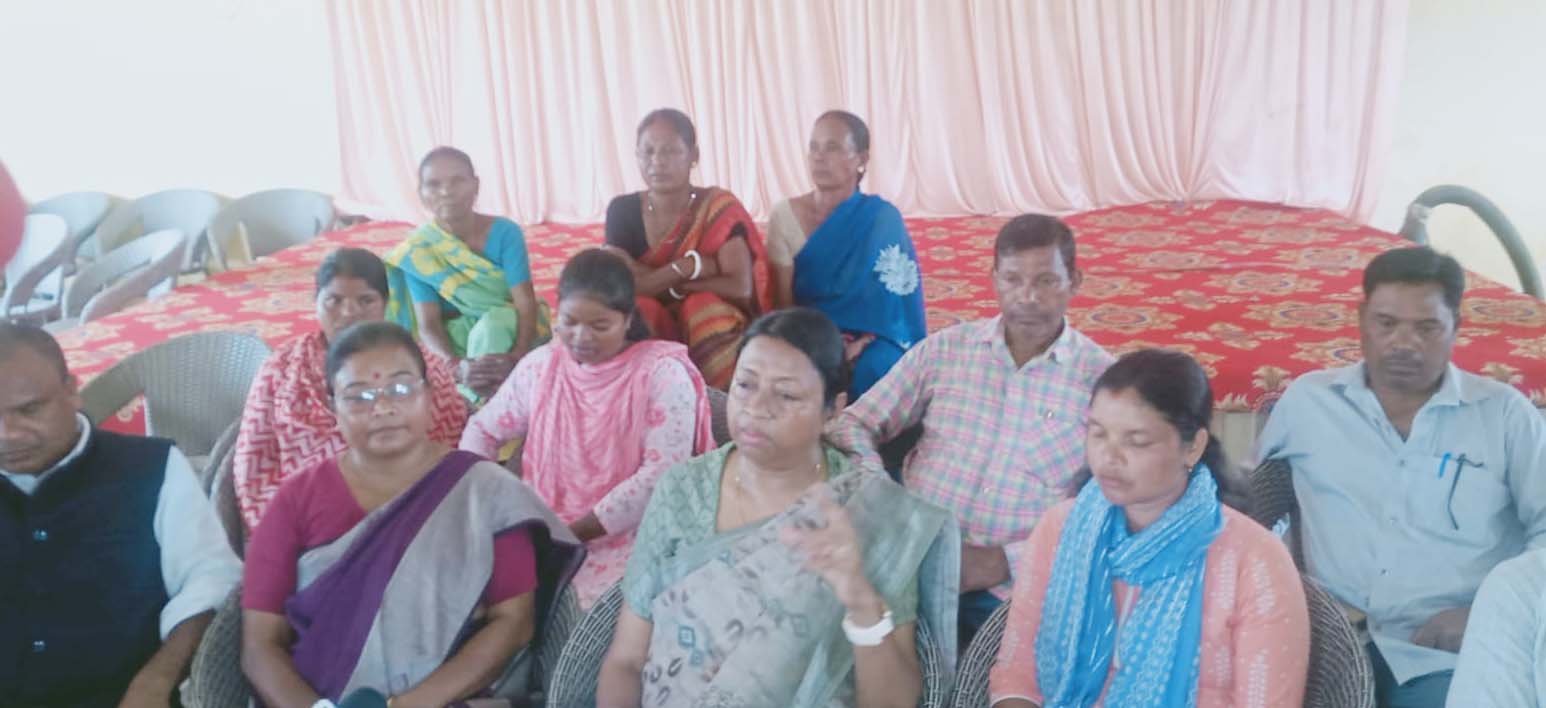 रिम्स-2 का विरोध शुरू, रैयत बोले- विकास के नाम पर आदिवासियों की जमीन छीनी जा रही