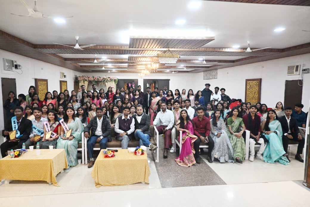 DSPMU में साहित्य, कला व रचनात्मकता के संग नए विद्यार्थियों का स्वागत