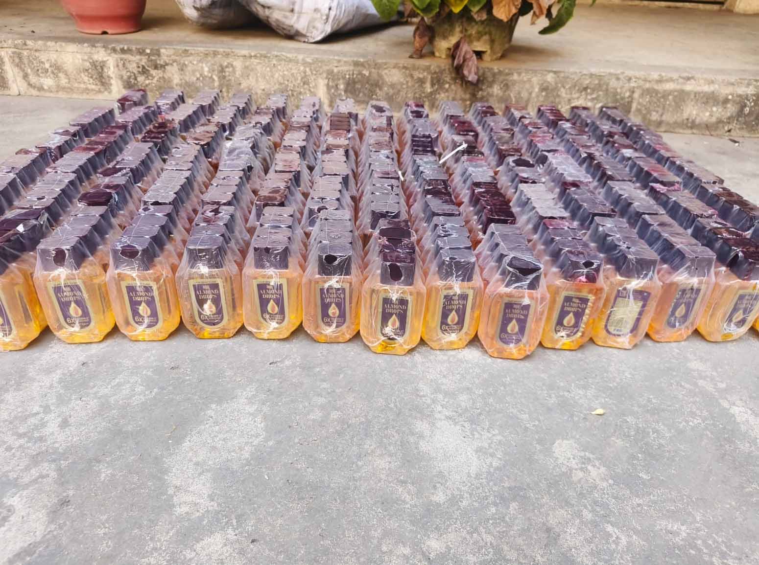 रामगढ़ : चितरपुर चट्टी बाजार में नकली बजाज आलमंड तेल की सप्लाई का खुलासा