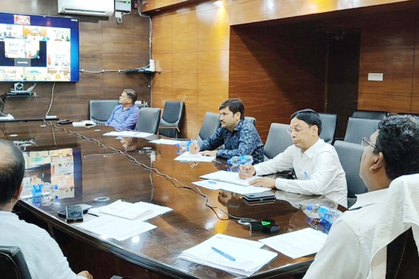 मतदाताओं को मतदान केंद्र तक पहुंचने के लिए 2 किलोमीटर से अधिक की दूरी तय करनी न पड़े : के रवि कुमार