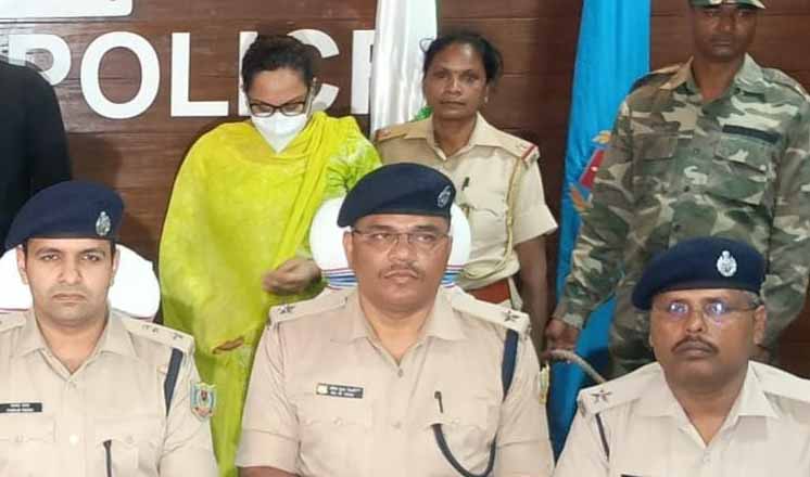 रांची: गोलीबारी व रंगदारी मांगने के मामले में अपराधी सुजीत सिन्हा की पत्नी गिरफ्तार