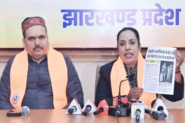 सेवा नियमों की धज्जियां उड़ा रहा स्वास्थ्य विभाग, हेल्थ मिनिस्टर पर हो कार्रवाईः भाजपा