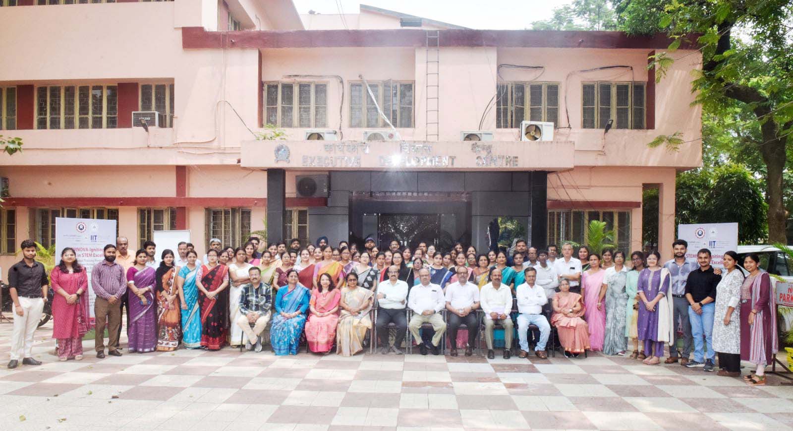 धनबाद : आईआईटी -ISM में स्टेमनोवा प्रशिक्षण कार्यक्रम का आयोजन