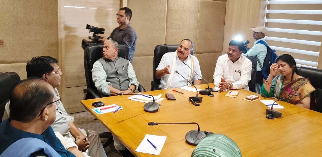 कांग्रेस विधायक दल की बैठक में फैसला, सदन के अंदर व बाहर होगा SIR का विरोध